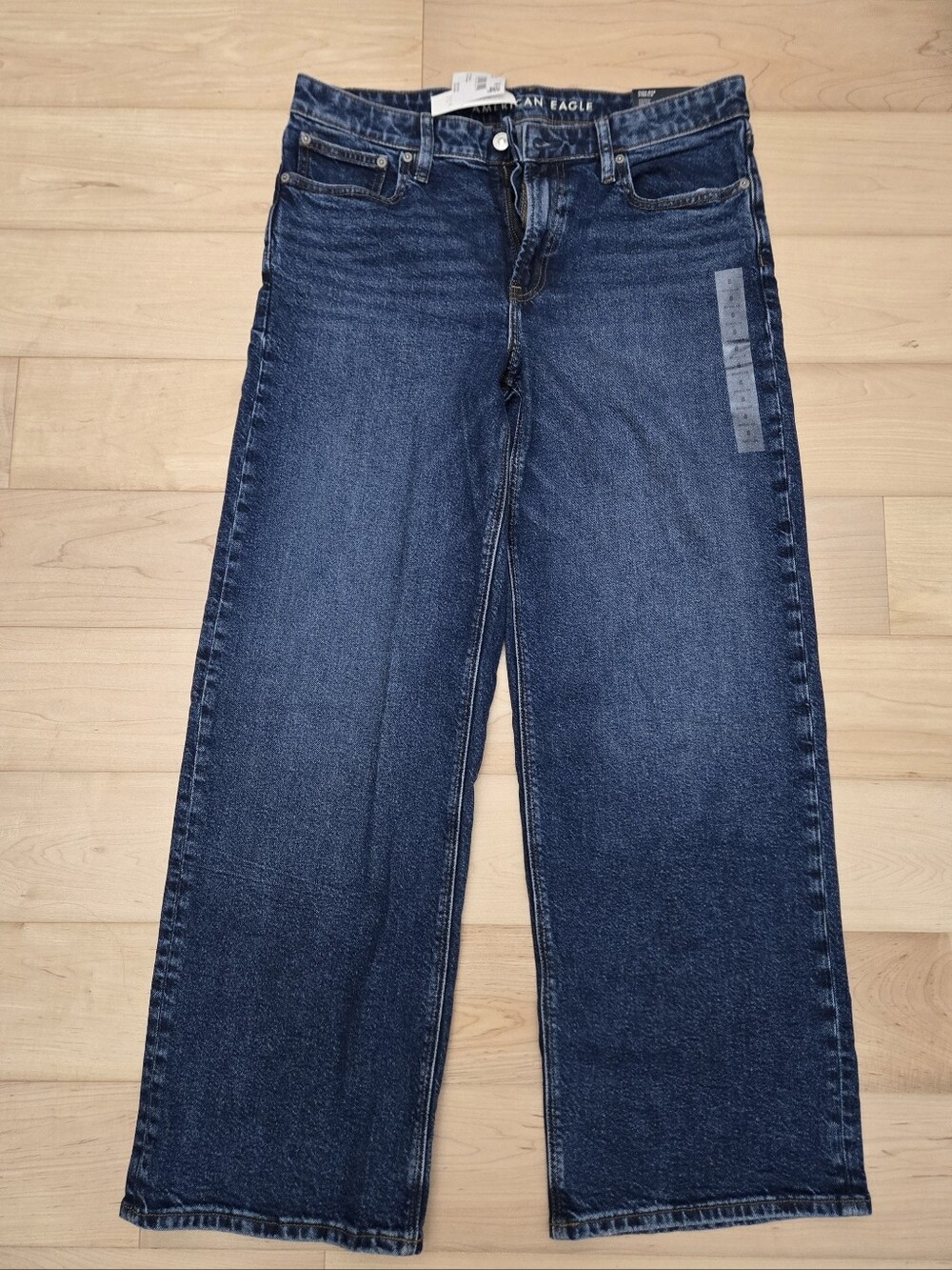NWT American Eagle Outfitters High-Waisted Stovepipe Jean size 8R